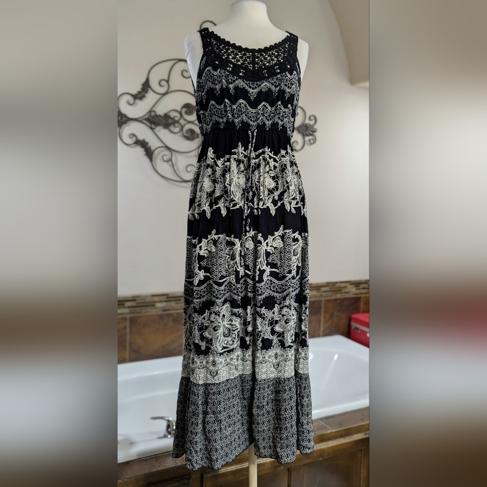 Bila Maxi Dress Size Large